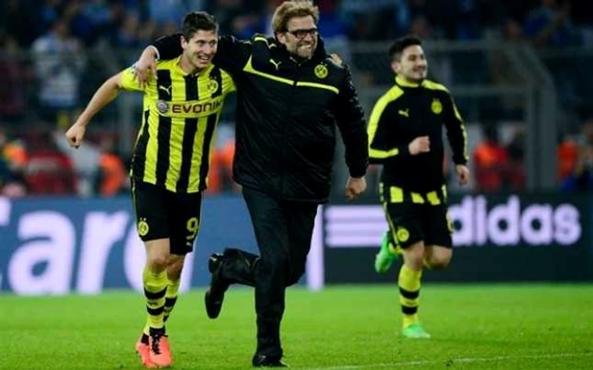 Jurgen Klopp (dreapta)