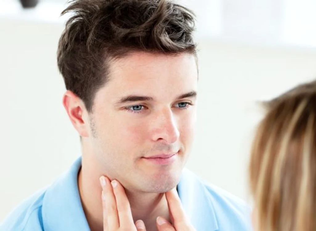 
    Țigările și fumul de țigară conțin substanțe toxice nocive, care pot provoca probleme grave la nivelul glandei tiroide.www.clicksanatate.ro  