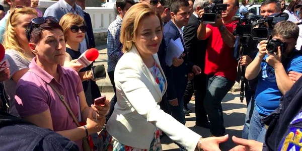 Ministrul Carmen Dan a trecut în revistă dispozitivul MAI pentru sezonul turistic 2018 de pe litoral Foto Mariana Iancu