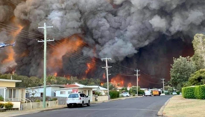 Incendiile au mistuit multe localităţi din Australia                    FOTO: Vasile Prunduş