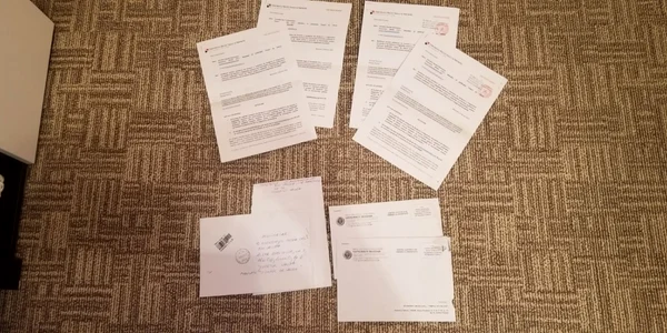 Notificarea primită de o jurnalistă din partea unei companii care s-a considerat denigrată în ziar de la mai mulţi expeditori pe mai multe adrese Foto Claudia Diaconescu