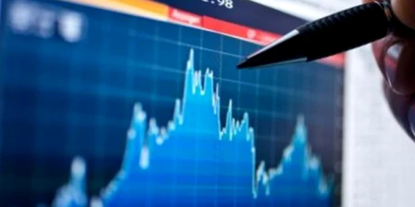 La începutul lunii august banca centrală a anunţat că menţine prognoza pentru inflaţia la final de an, de 3,2% în acest an şi 3% în 2013