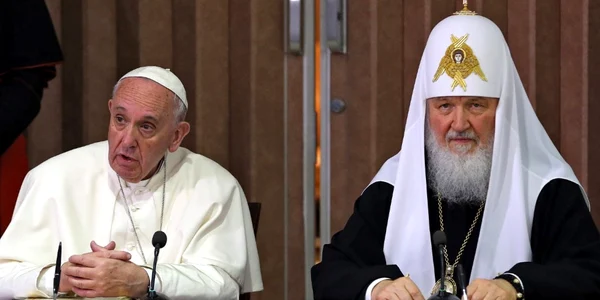 Patriarhul Kirill si Papa Francisc FOTO AFP 