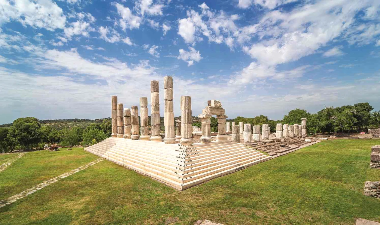 Arheologii au reconstruit o parte din sanctuarul lui Apollo Smintheus