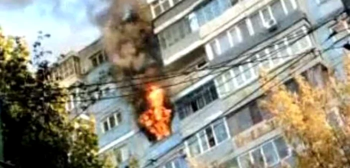 Incendiu la etajul VII