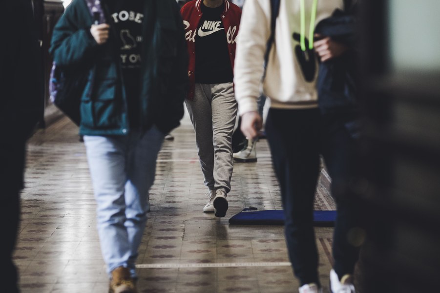 Licee de elită din București și Brașov, model pentru noile planuri-cadru experimentale