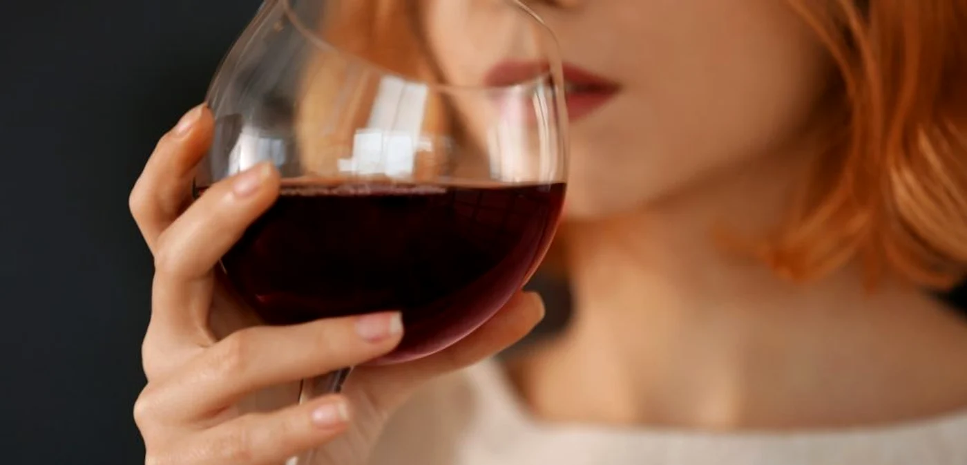 Un nou studiu demontează „beneficiile” legate de consumul moderat de alcool. FOTO Shutterstock