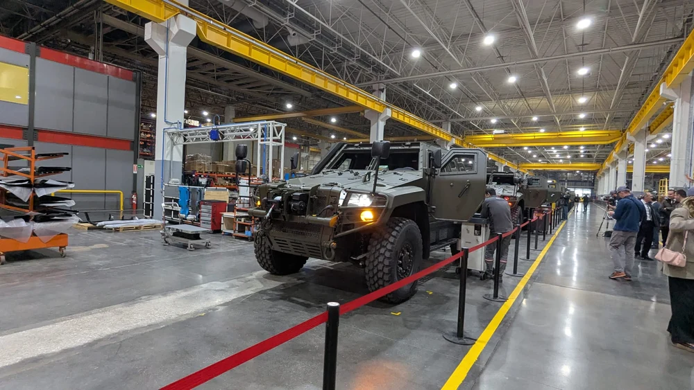 Vulnerabilitate majoră în industria de apărare. Cum a autorizat statul român pentru producția de armament o firmă deținută de afaceriști din Federația Rusă