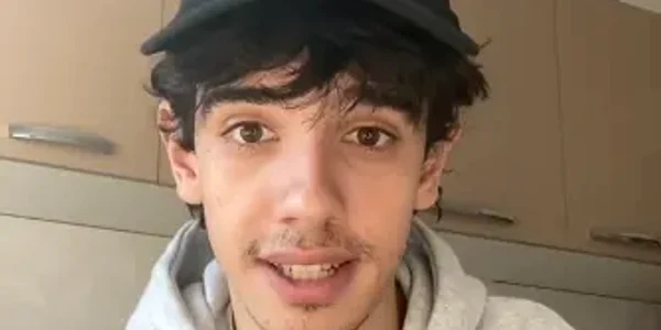 student feancez Clement FOTO captura video Tik Tok webp