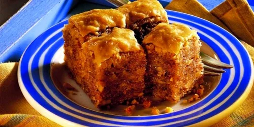 prajitura cu nuci si foi de placinta