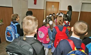 4 2 ghiozdane 35col jpeg