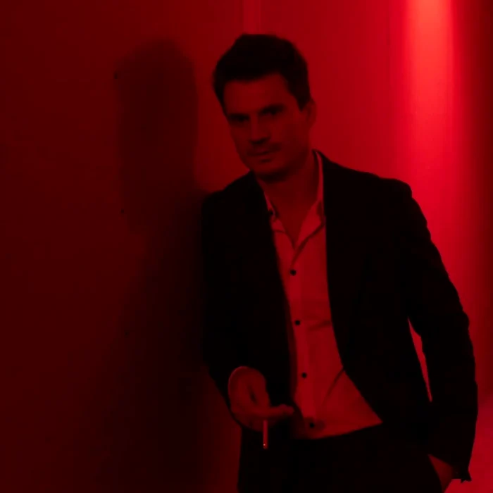 Prima imagine cu Emilian Oprea în „Groapa”