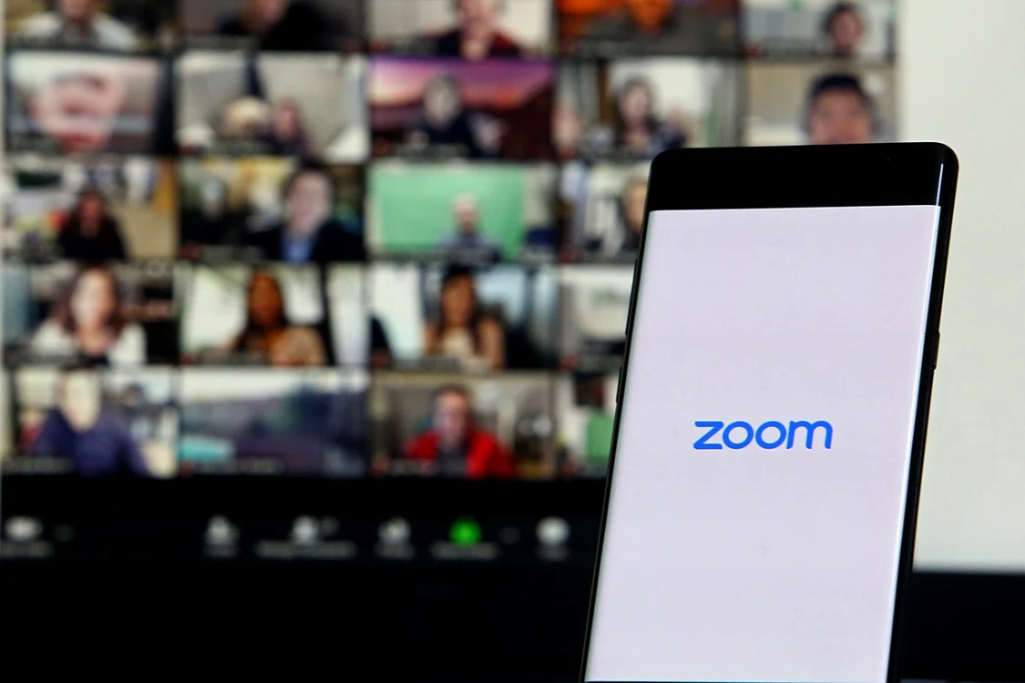 Angajaţii de la Zoom au fost rechemaţi la birou, Foto: Shutterstock