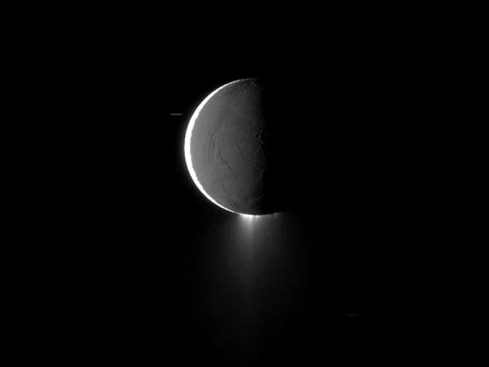 luna saturn