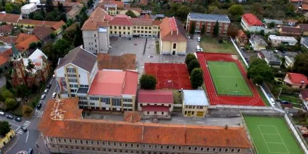 scoala regina maria