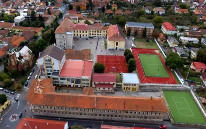 Colegiul Naţional Pedagocic Regina Maria.