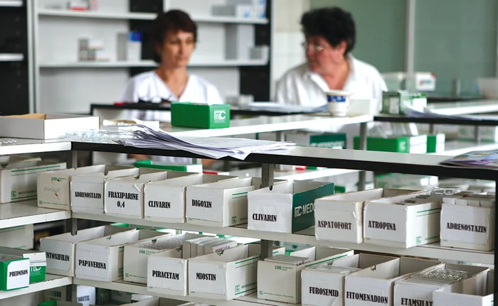 Medicamentele neplătite cu lunile aduc „excursii” în instanţă pentru farmacişti