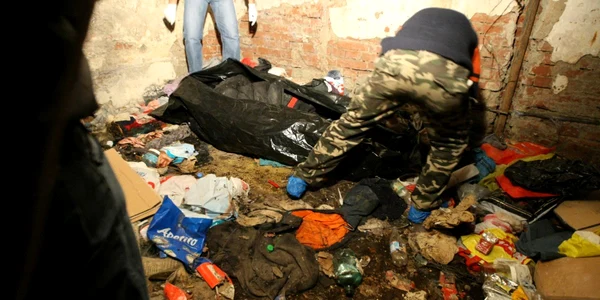 La prima vedere, poliţiştii bănuiesc că bărbatul a murit de foame
