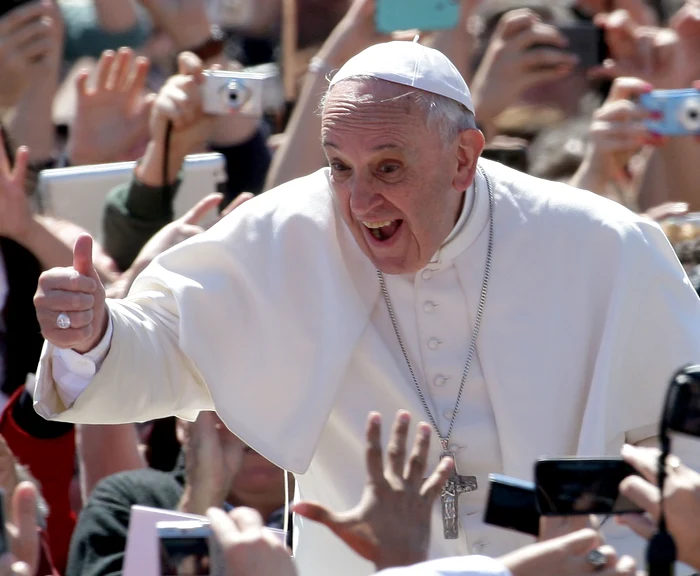 Papa Francisc vorbește despre cum ar trebui să fie susținute tinerele mame FOTO Getty Images