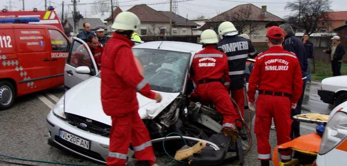 Accidentul de la ieşirea din Ramnicu Valcea soldat cu cinci victime 