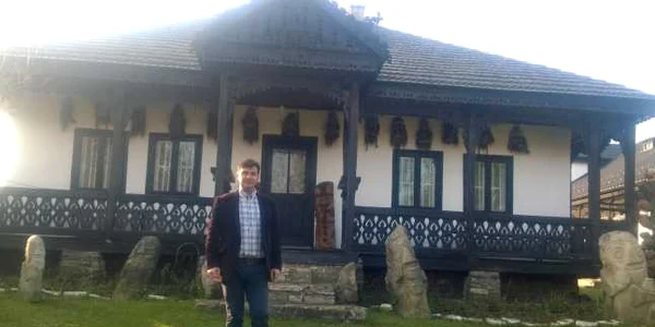 La Muzeul de Artă Populară Nicolae Popa din Târpeşti