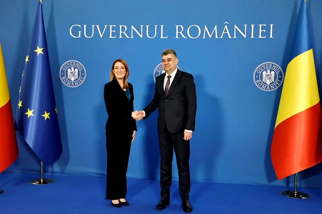 Premierul Marcel Ciolacu alături de preşedinta Parlamentului European, Roberta Metsola Foto Facebook