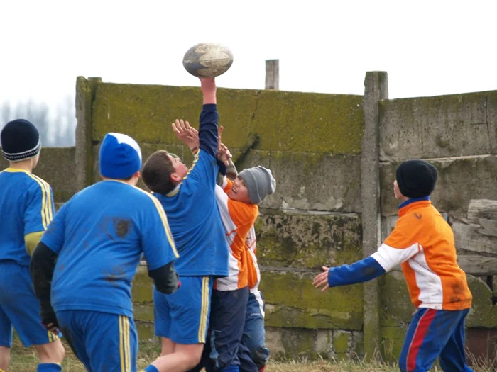 O parte din lotul Rugby Club NMS Iaşi