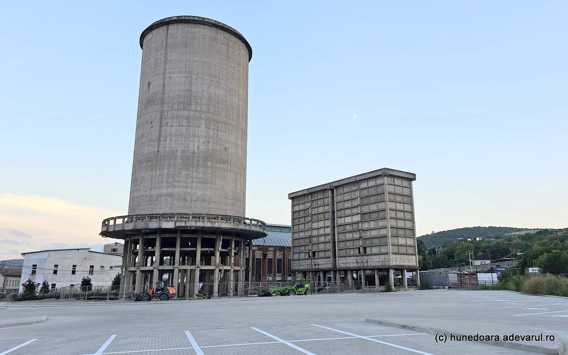Hunedoara   castelul Corvinilor si imprejurimile sale  Foto Daniel Guță  ADEVĂRUL (14) jpg