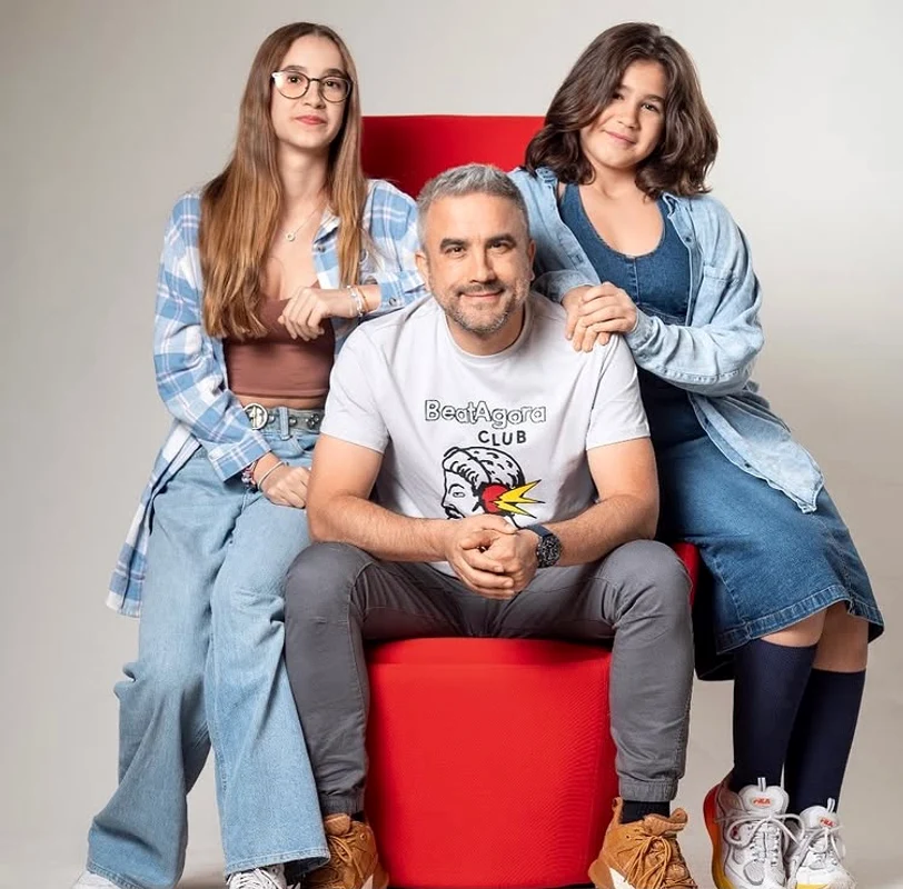 Zoli Toth are două fiice adolescente, Timea și Patricia Foto: Instagram 