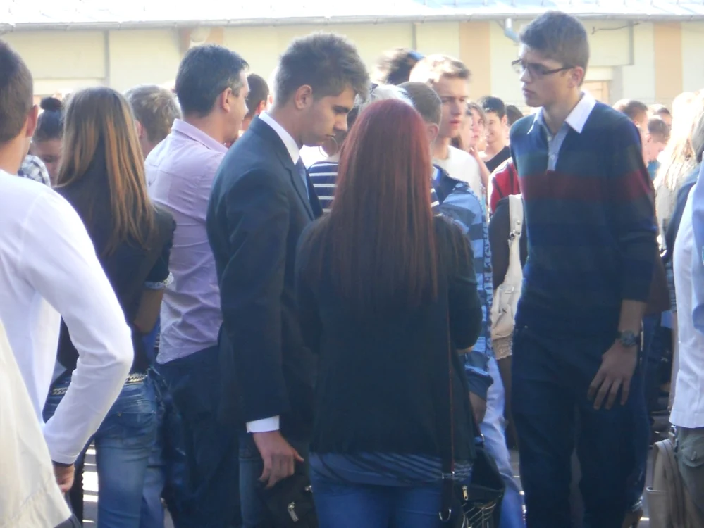 La liceele din Iaşi poţi vedea care sunt ultimele tendinţe vestimentare Foto: Adevărul