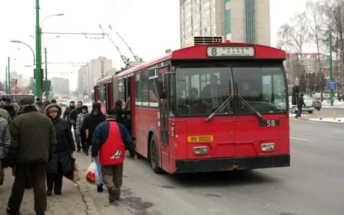 Modificarea orarelor troleibuzelor este temporară. FOTOnewsbv.ro.