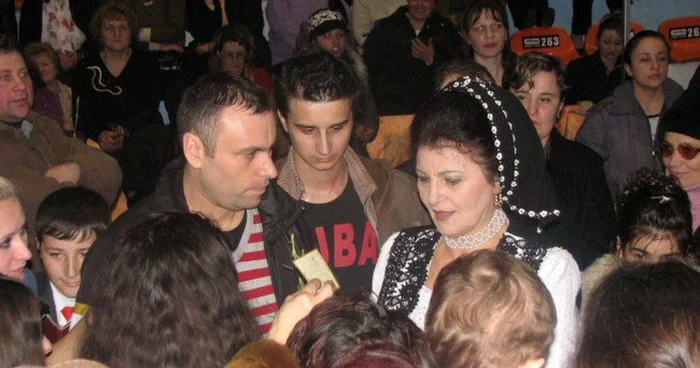 Irina Loghin cântă şi pe 800 de euro