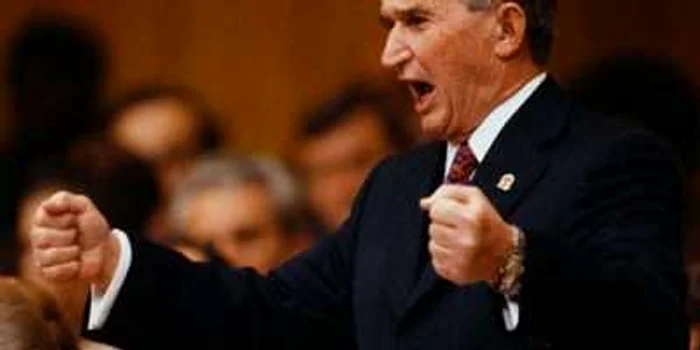 Nicolae Ceausescu a luat bani frumoşi de pe urma Stelei