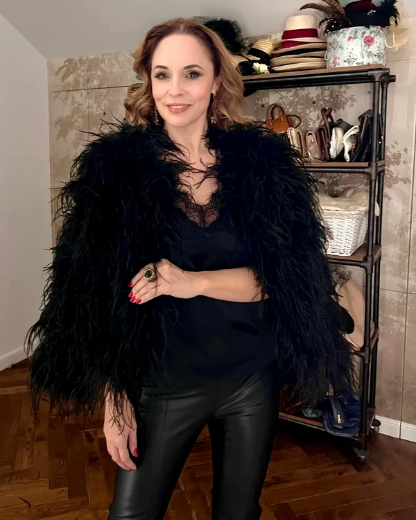 Who’s that girl? Andreea Marin are la 49 de ani aceleași dimensiuni ca în liceu. FOTO: Instagram