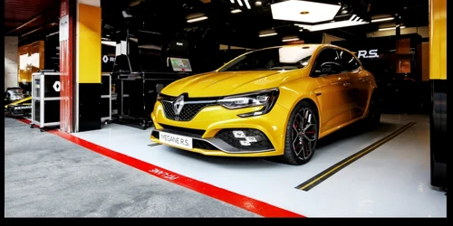 renault megane rs trophy