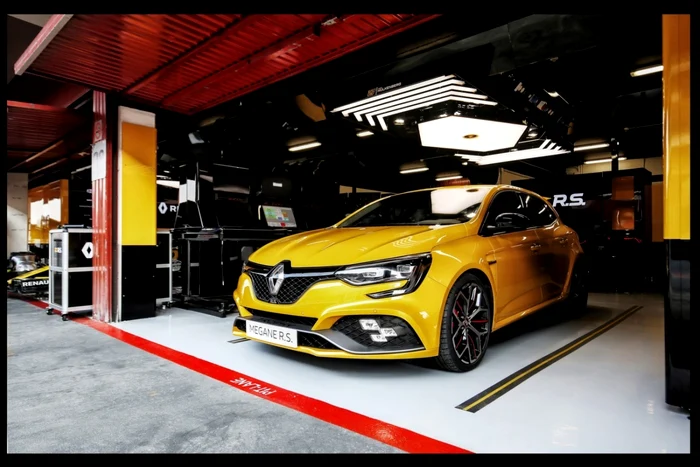 renault megane rs trophy