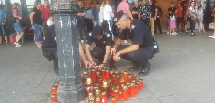 Peronul Gării Burdujeni a devenit loc de pelerinaj. FOTO Dănuţ Zuzeac