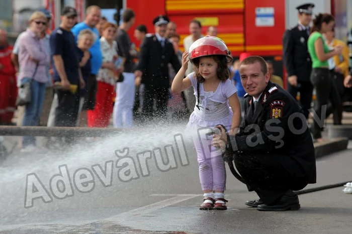 Micuţii au luat parte la un concurs inedit. Foto: Bogdan Crăciun