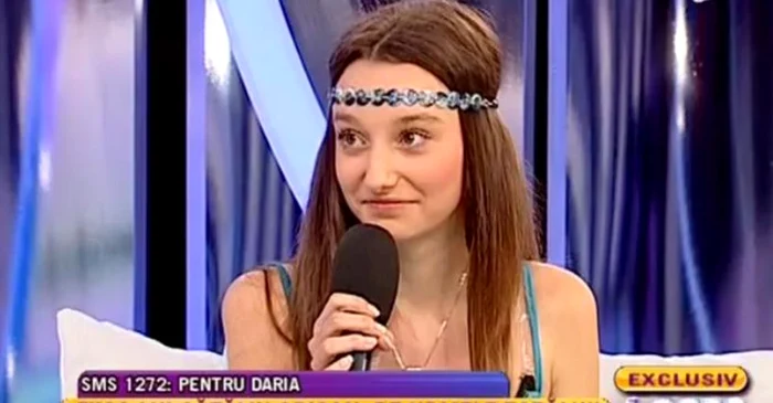 
    La fiecare emisiune Click! Poftă bună, Diana are câte un invitat, partener „de cratiţă”. Aici – cu Adina GalupaFoto: Sever Gheorghe  