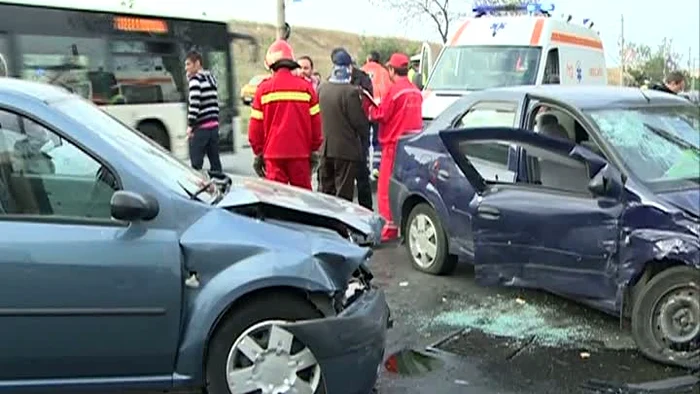Mașinile s-au ciocnit din cauza neadaptării vitezei la condițiile de drum (Foto: Arhivă)