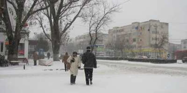 Ninge în continuu de azi-noapte
