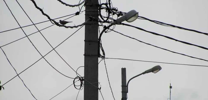 Cei care furau curent electric au fost sancţionaţi contravenţional, Foto: Arhivă