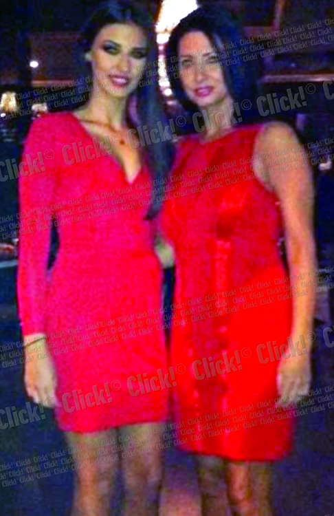 Antonia seamănă leit cu mama ei. Între ele este o diferenţă de doar 17 ani!