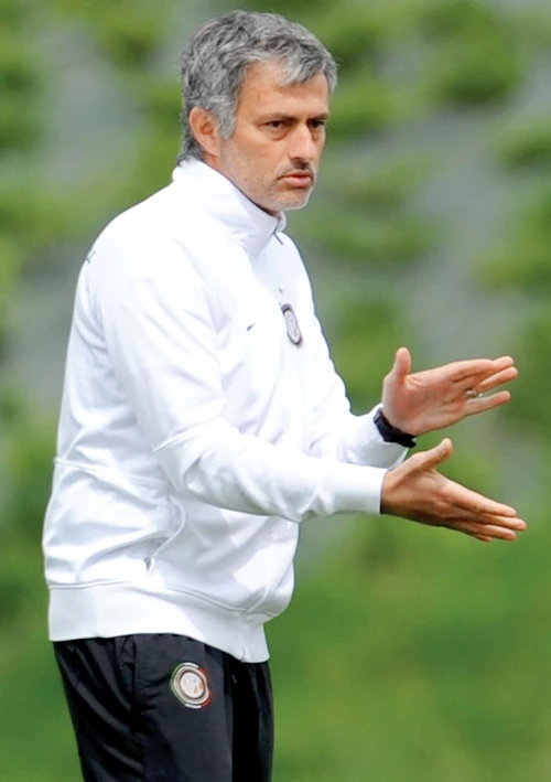 Eva Carneiro a fost certată chiar pe teren de Mourinho
