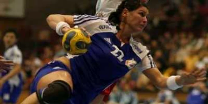 HANDBAL: Baia Mare, Oltchim şi Rulmentul au maximum de puncte