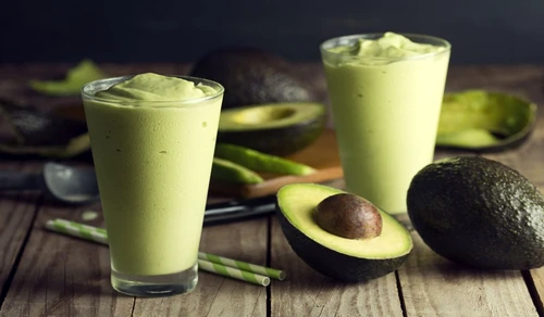 smoothie uri cu avocado jpeg