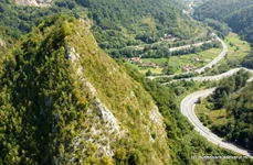 Cetatea dacică Bănița  Foto Daniel Guță  ADEVĂRUL (77) JPG