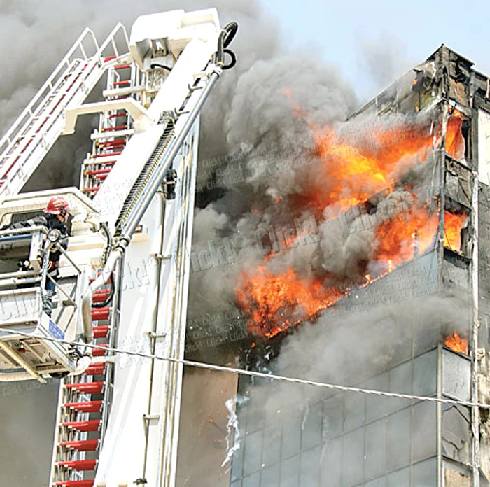 Cauza probabilă:  un scurtcircuit