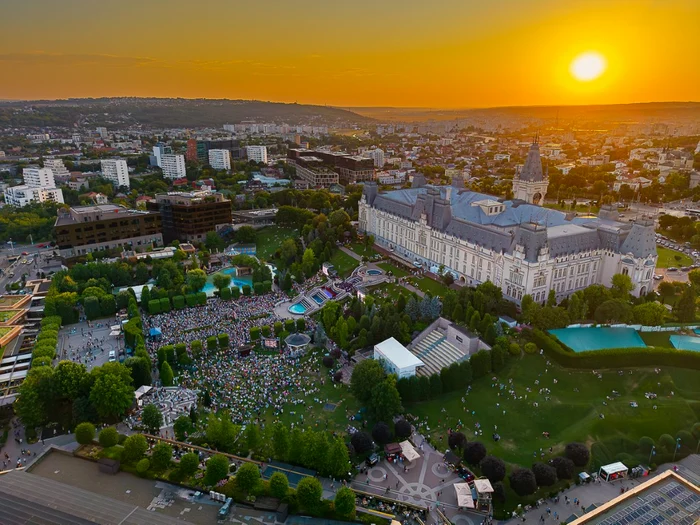 Parcul Palas Iasi (Medium) jpg