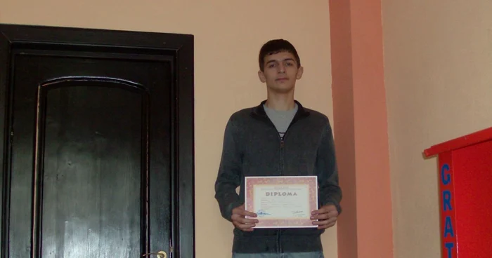 Vasile Pîrvu este olimpic naţional la matematică